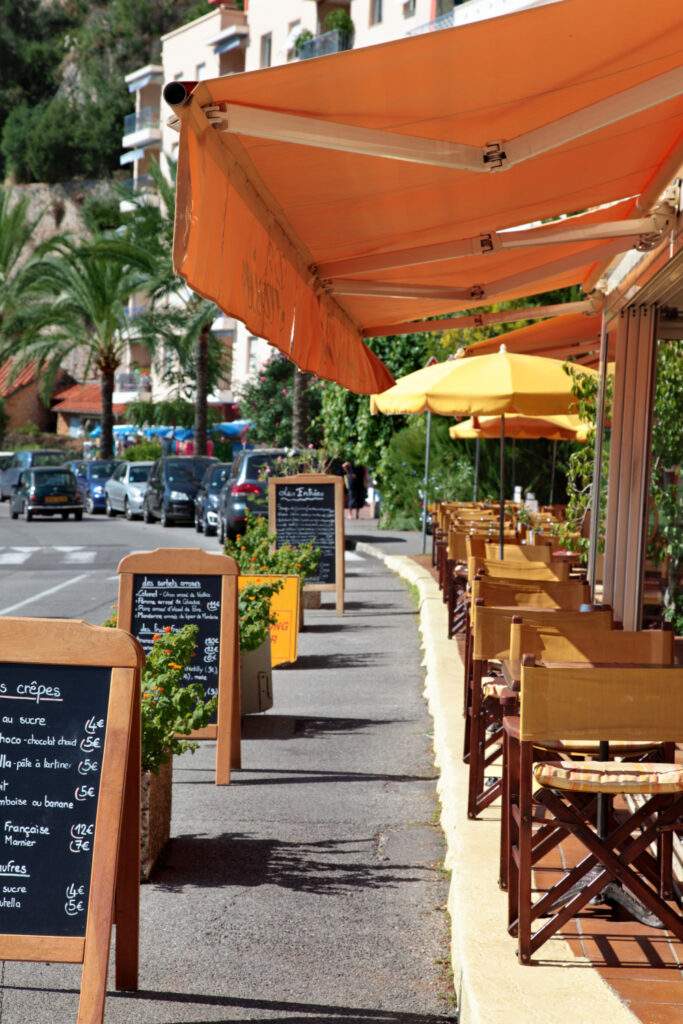 Toldos para comercios y escaparates en Villaverde
